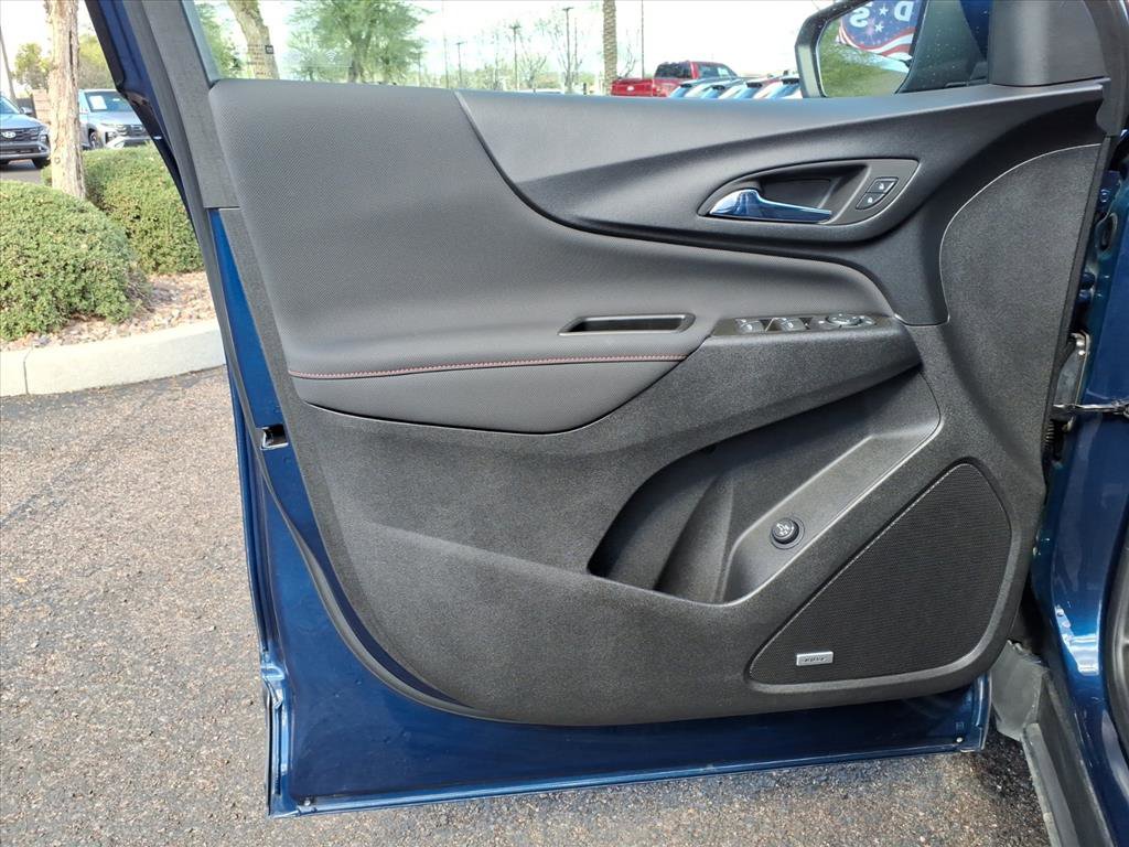 Used 2022 Chevrolet Equinox RS w/ RS Leather Package image 18