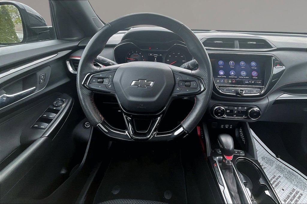 Used 2023 Chevrolet TrailBlazer RS w/ Sun and Liftgate Package AWD/4WD image 8
