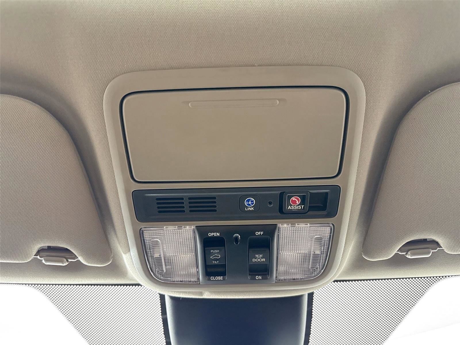 Used 2024 Honda Odyssey Elite image 24