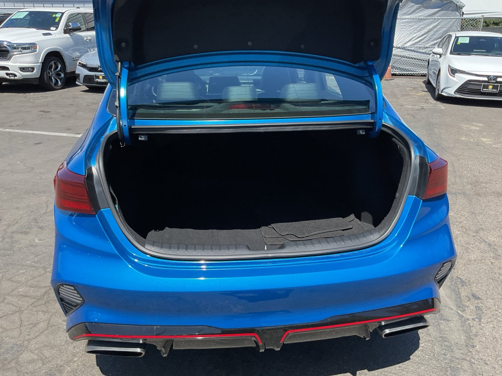 Used 2024 Kia Forte GT FWD image 25