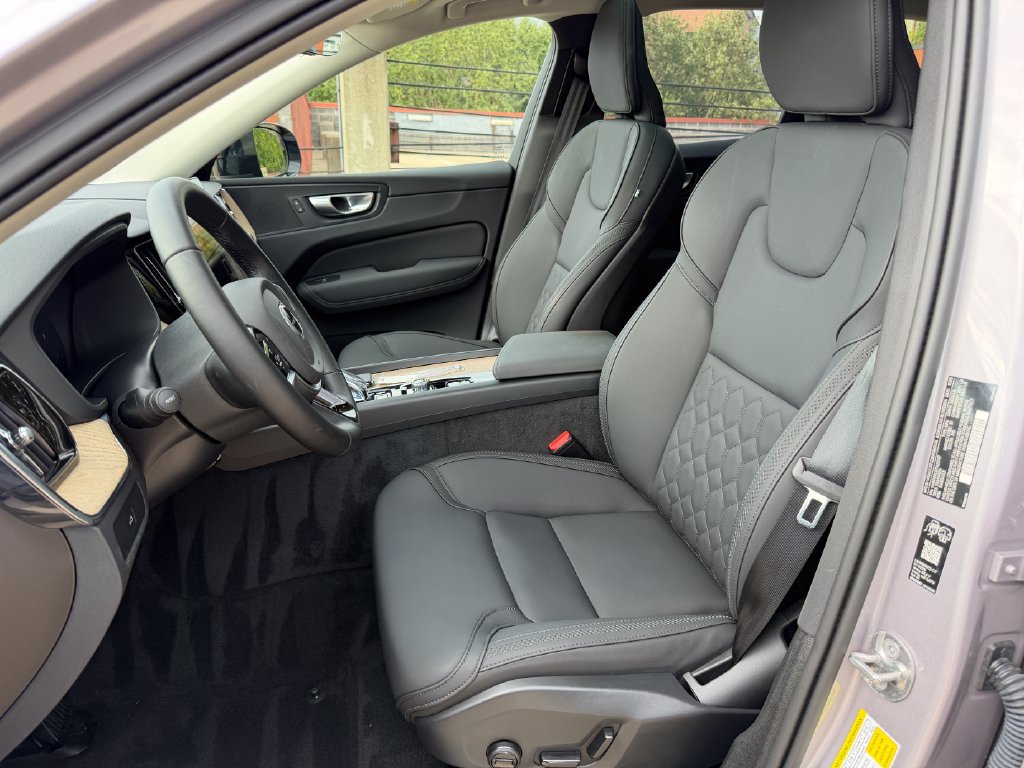 Certified 2026 Volvo XC60 B5 Plus AWD/4WD image 15