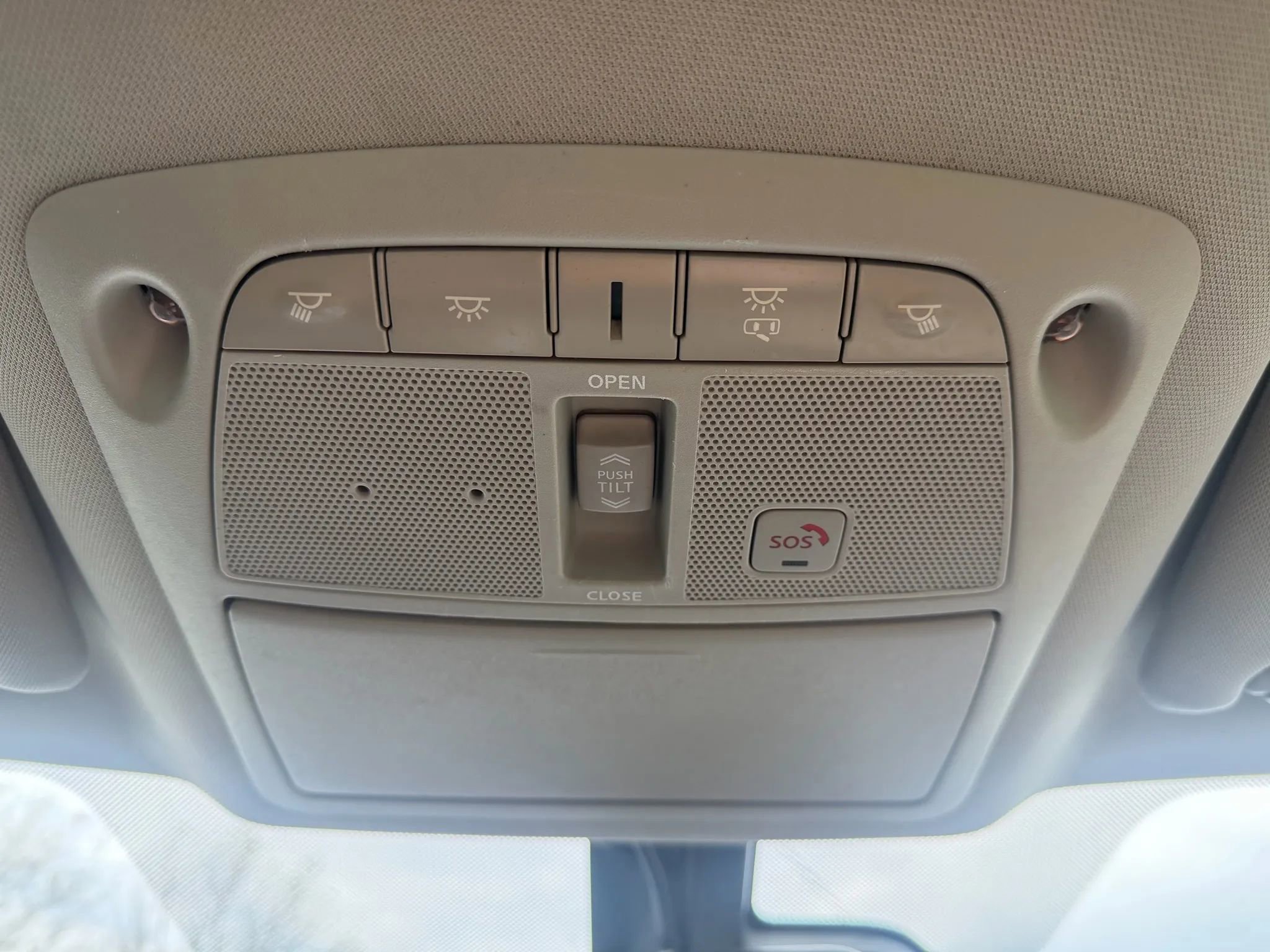 Used 2017 Nissan Maxima Platinum w/ Medallion Package image 32