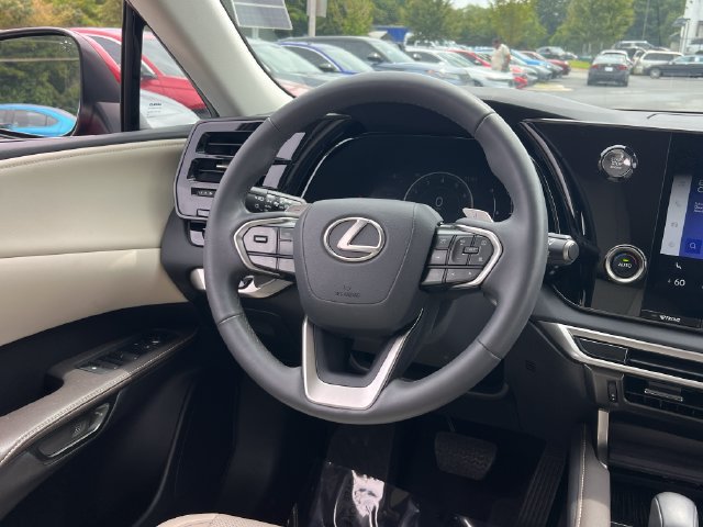 Used 2024 Lexus RX 350 FWD w/ Technology Package image 18