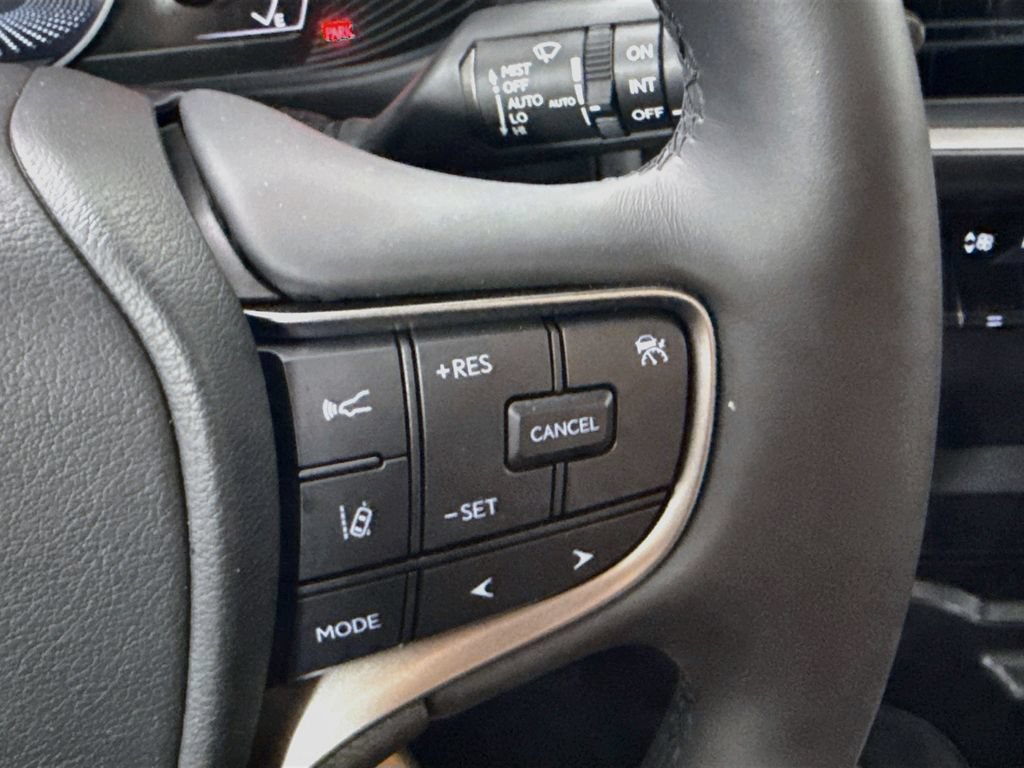 Used 2024 Lexus UX 250h F Sport FWD image 12