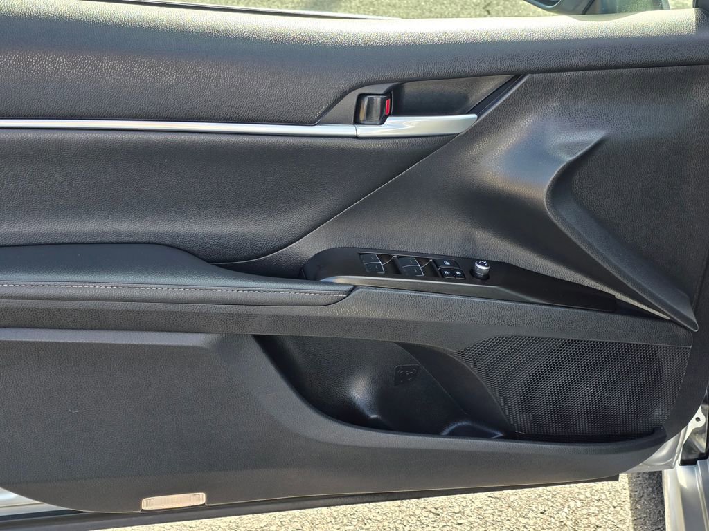 Used 2024 Toyota Camry XSE image 11