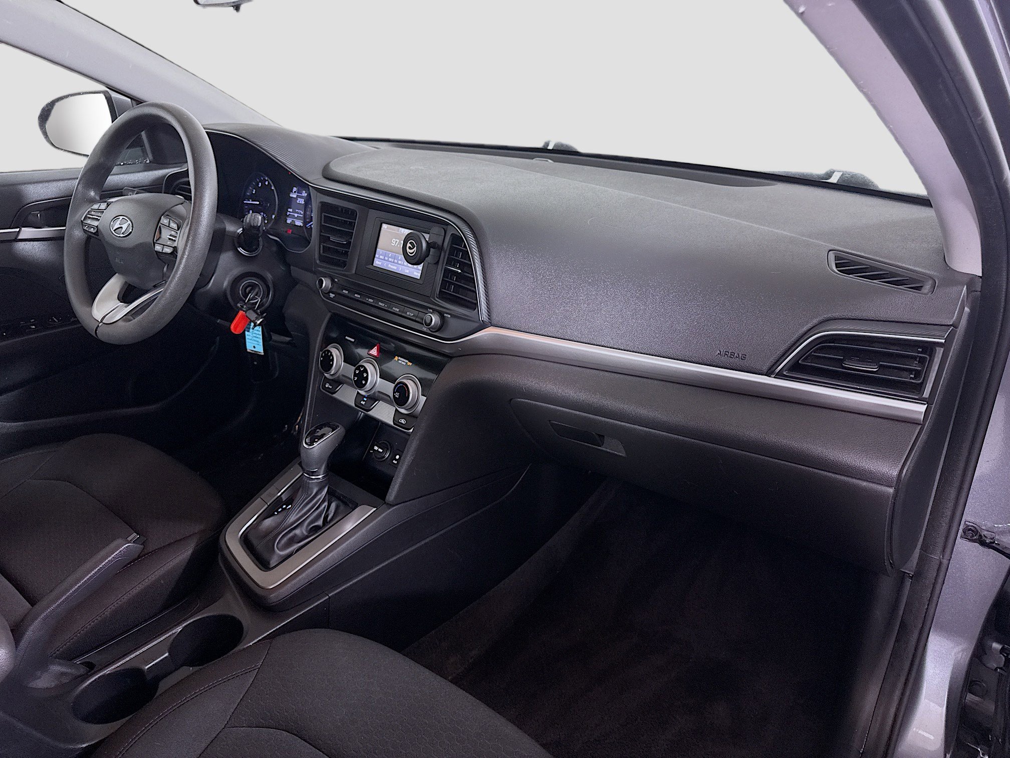 Used 2019 Hyundai Elantra SE w/ Cargo Package image 29