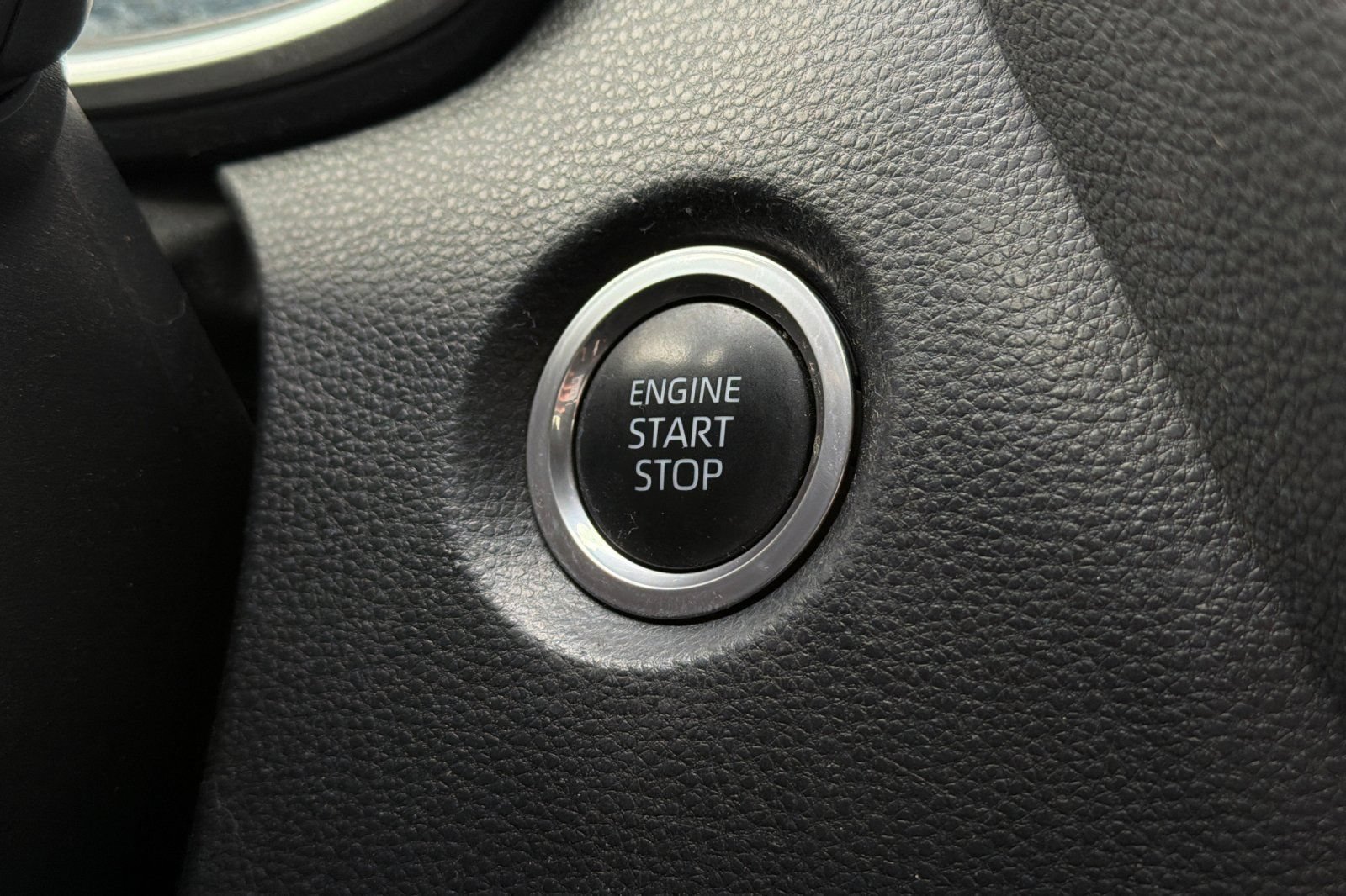 Used 2021 Toyota Corolla SE w/ Carpet Mat Package (TMS) FWD image 24