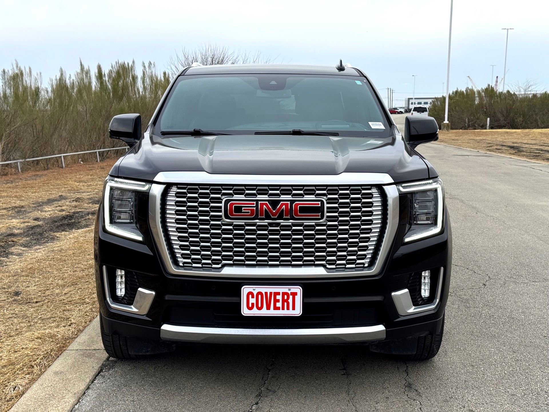 Used 2024 GMC Yukon Denali image 3