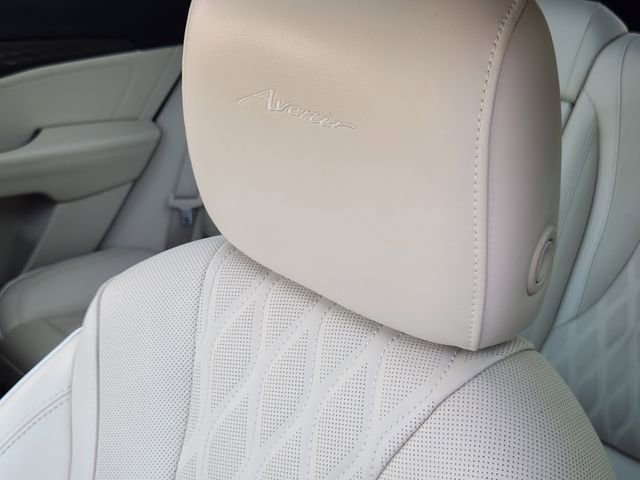 Certified 2022 Buick Envision Avenir w/ Technology Package II image 11