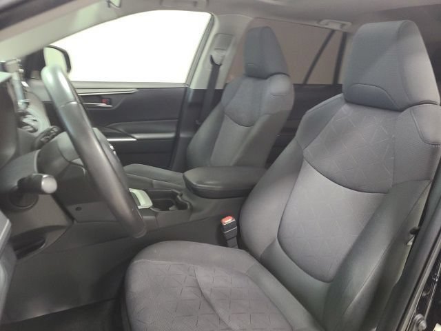Used 2019 Toyota RAV4 XLE w/ Convenience Package AWD/4WD image 19