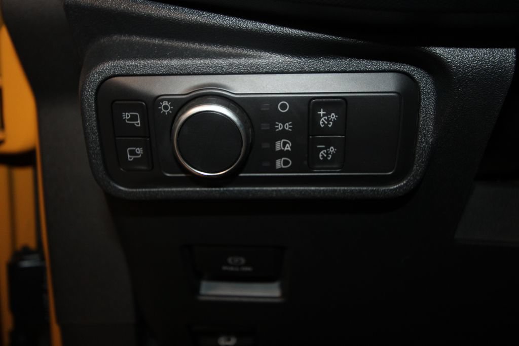 Used 2021 Ford Bronco First Edition AWD/4WD image 9