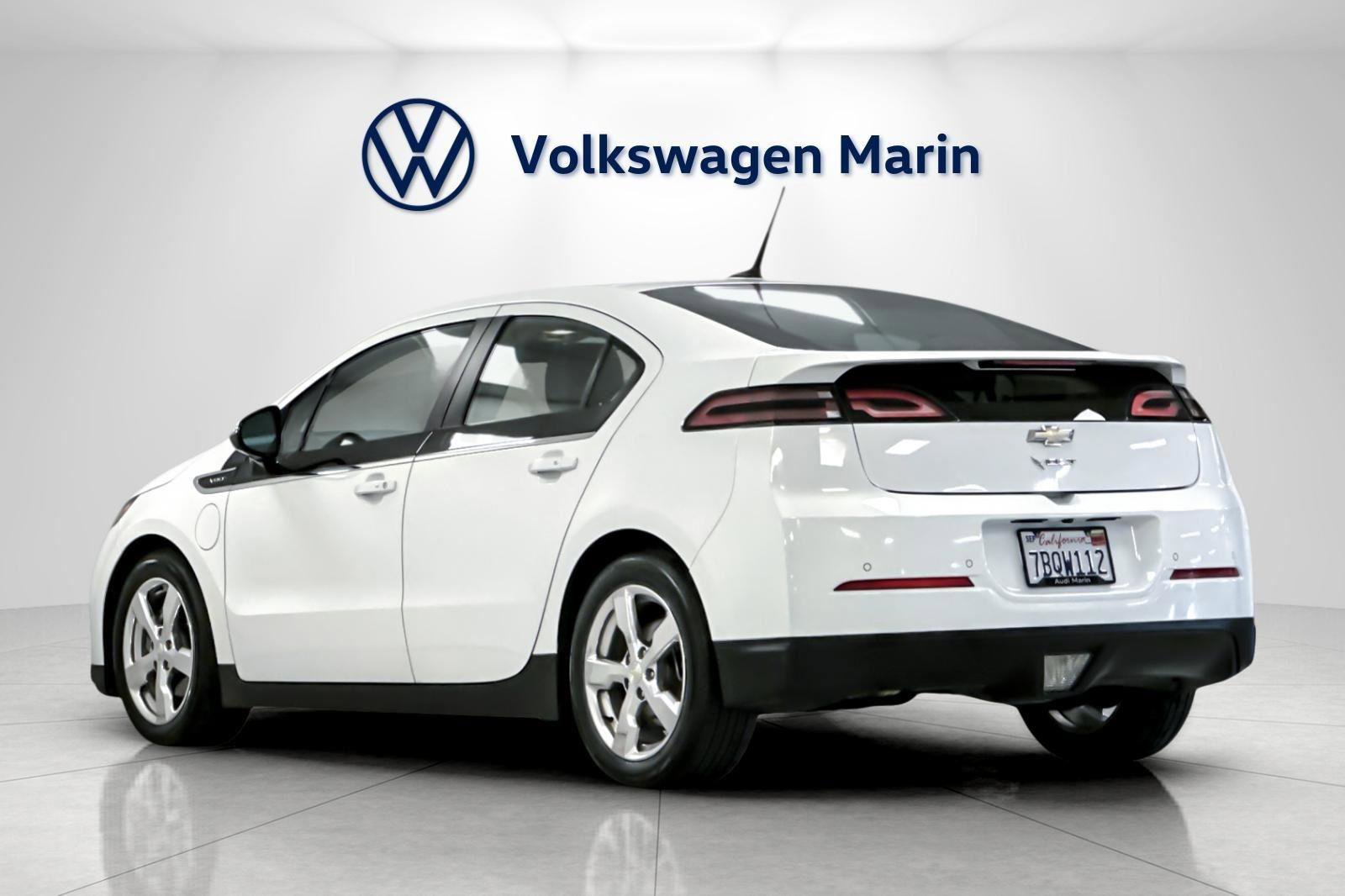 Used 2013 Chevrolet Volt Premium w/ Premium Trim Package image 3