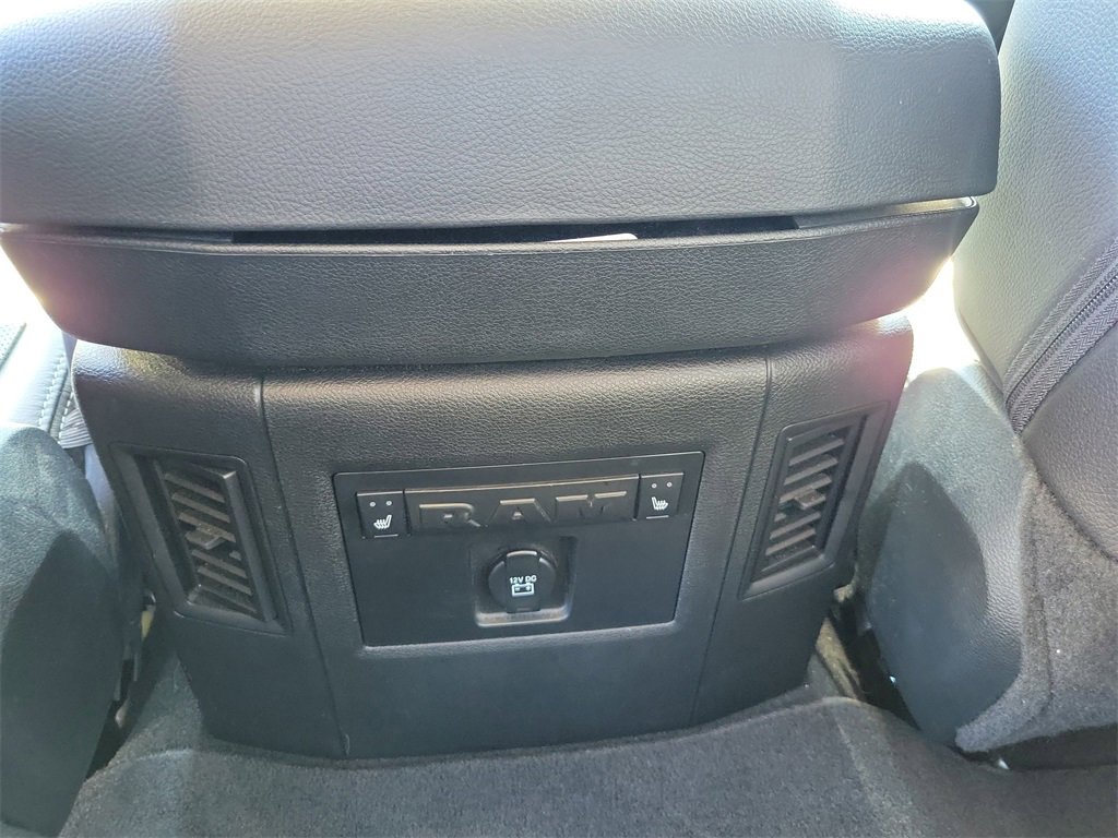 Used 2018 RAM 1500 Laramie image 13