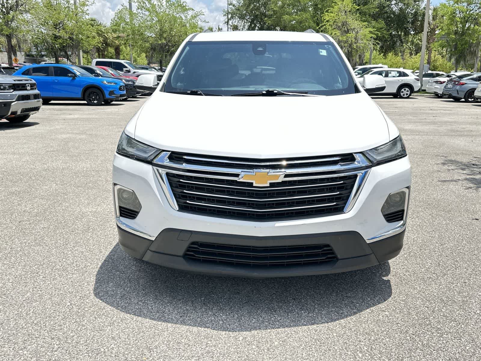 Used 2023 Chevrolet Traverse LT FWD image 8