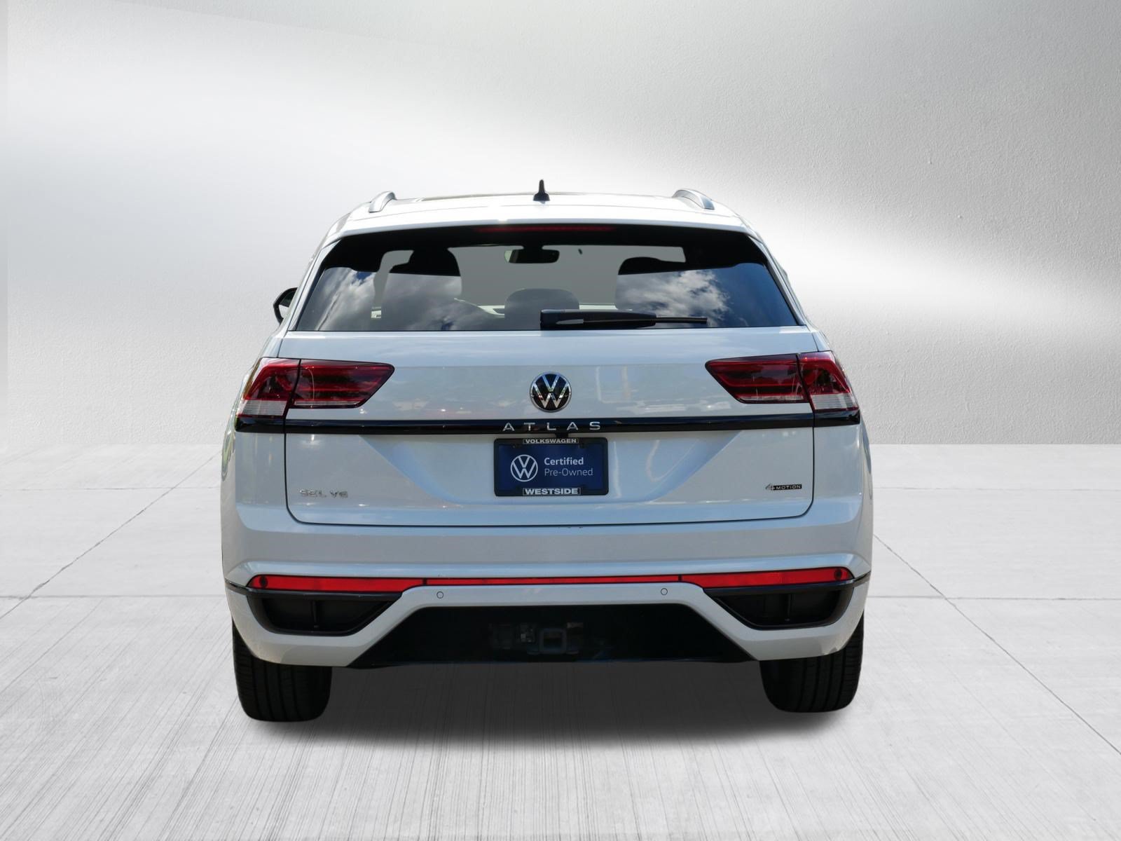 Certified 2023 Volkswagen Atlas Cross Sport SEL R-Line AWD/4WD image 6
