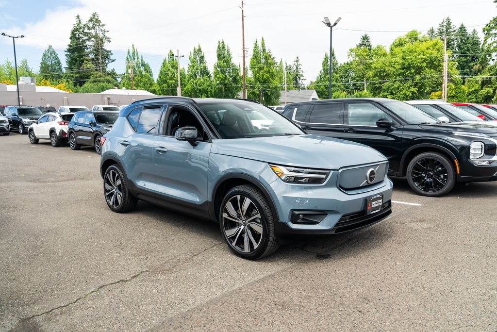Used 2021 Volvo XC40 P8 Recharge w/ Advanced Package AWD/4WD image 27