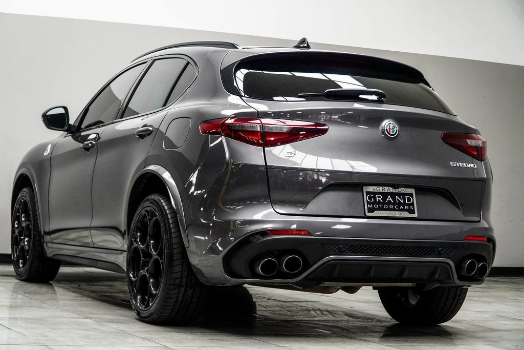 Used 2022 Alfa Romeo Stelvio Quadrifoglio w/ Active Assist Plus Package image 11