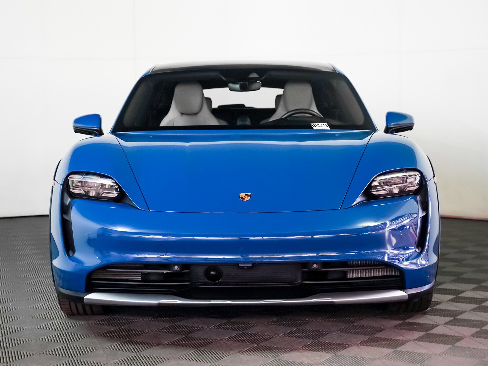 Used 2024 Porsche Taycan 4S w/ Premium Package image 7