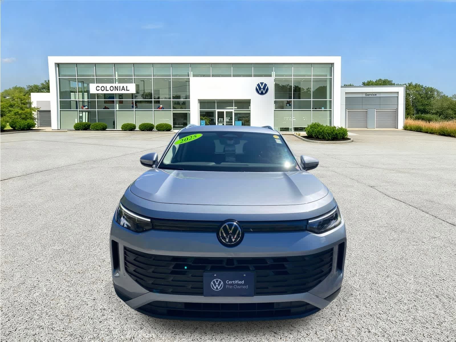 Certified 2025 Volkswagen Tiguan SE AWD/4WD image 8