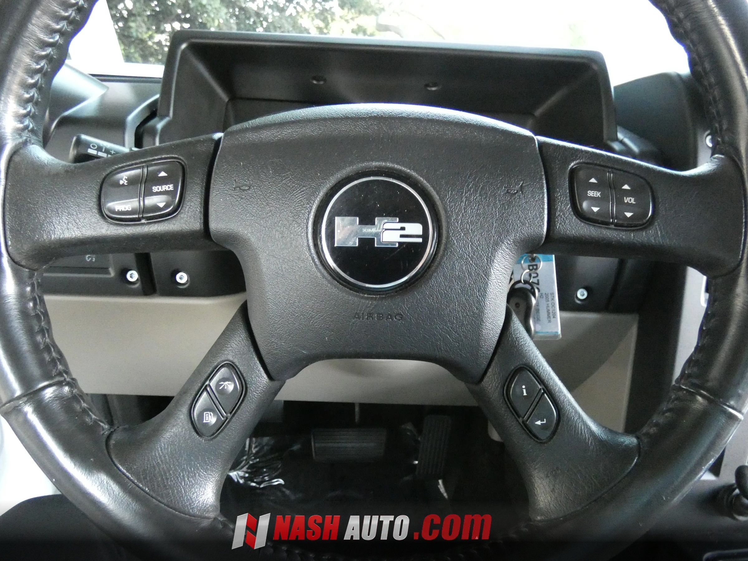 Used 2005 HUMMER H2 w/ Preferred Equipment Group AWD/4WD image 58