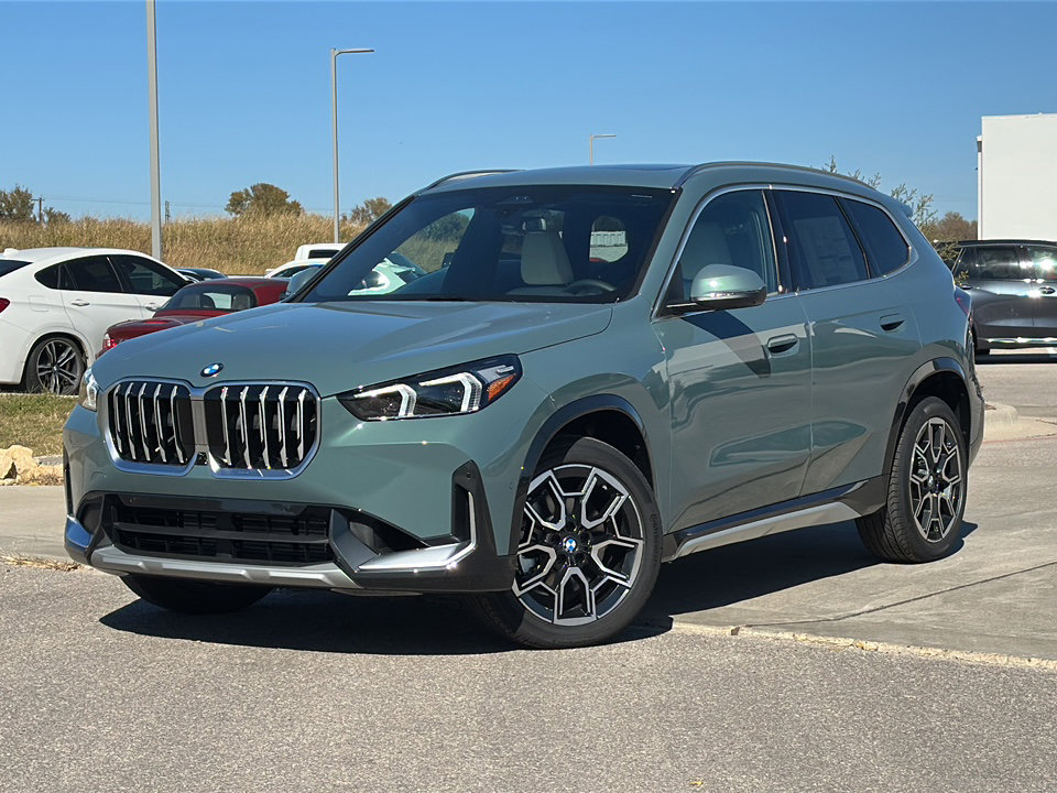 New 2026 BMW X1 xDrive28i w/ Technology Package AWD/4WD video 1