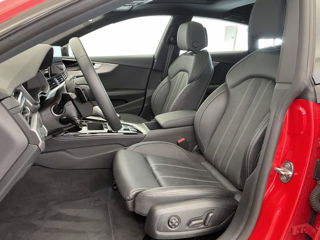 Used 2023 BMW X5 M w/ Competition Package AWD/4WD image 46