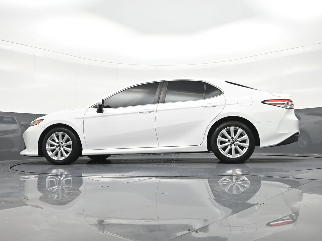 Used 2019 Toyota Camry LE FWD image 24