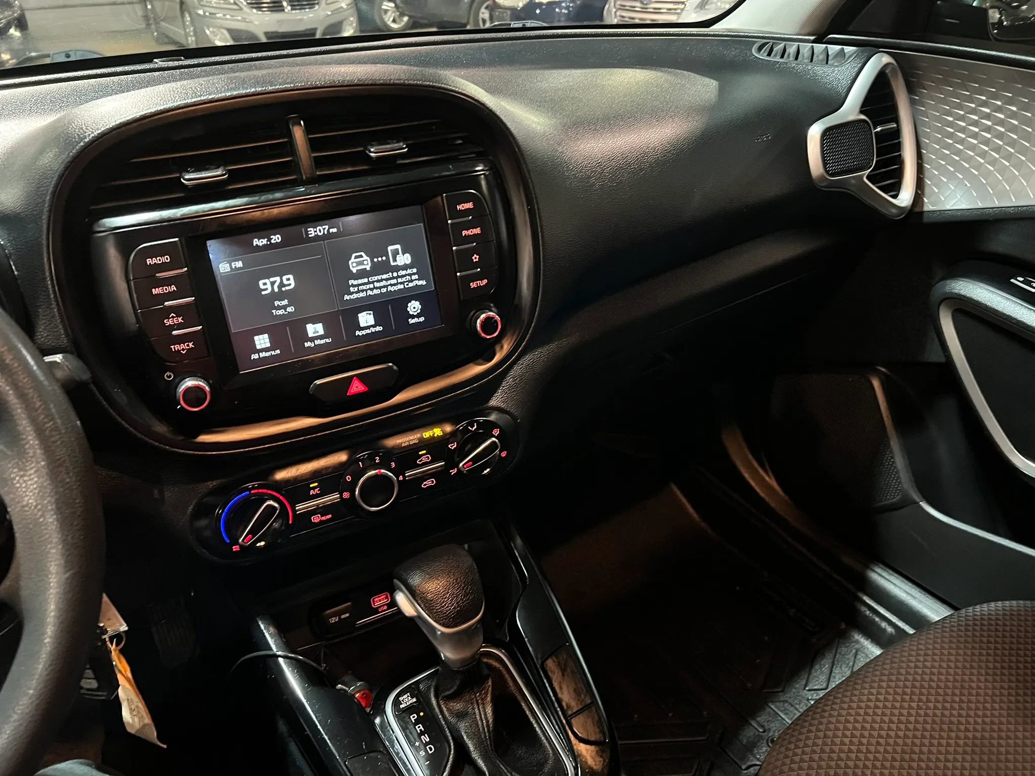 Used 2021 Kia Soul LX FWD image 12