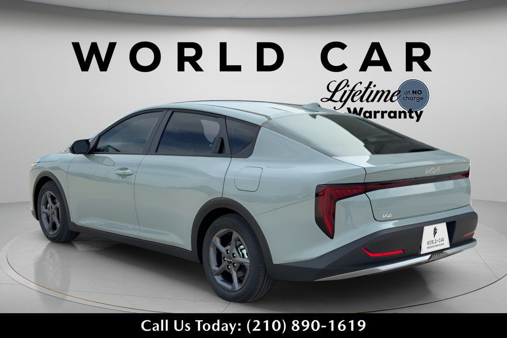 New 2026 Kia K4 FWD image 5