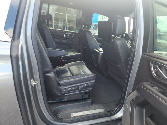 Used 2021 Chevrolet Suburban LT w/ LT Signature Package RWD image 20
