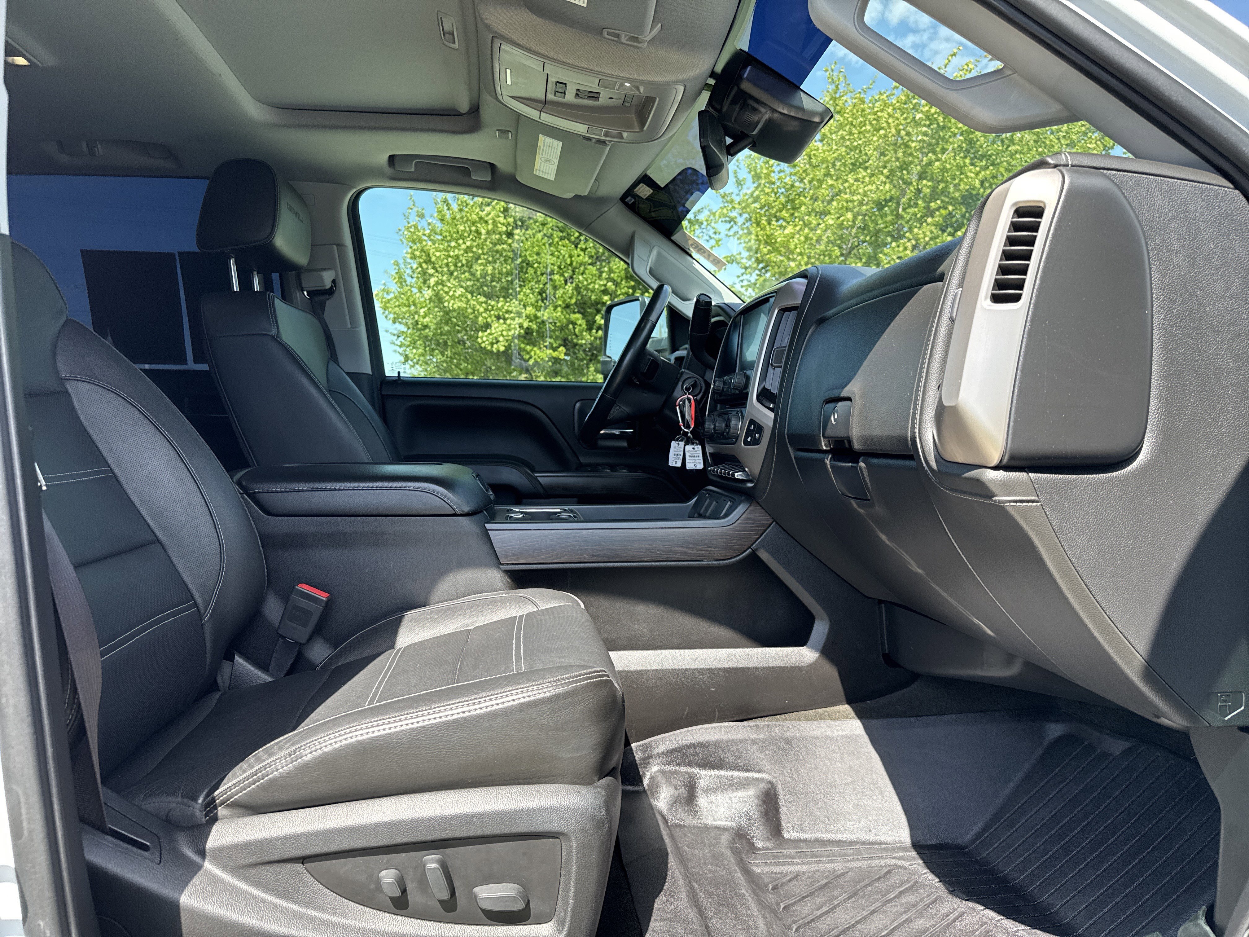 Used 2017 GMC Sierra 2500 Denali AWD/4WD image 20