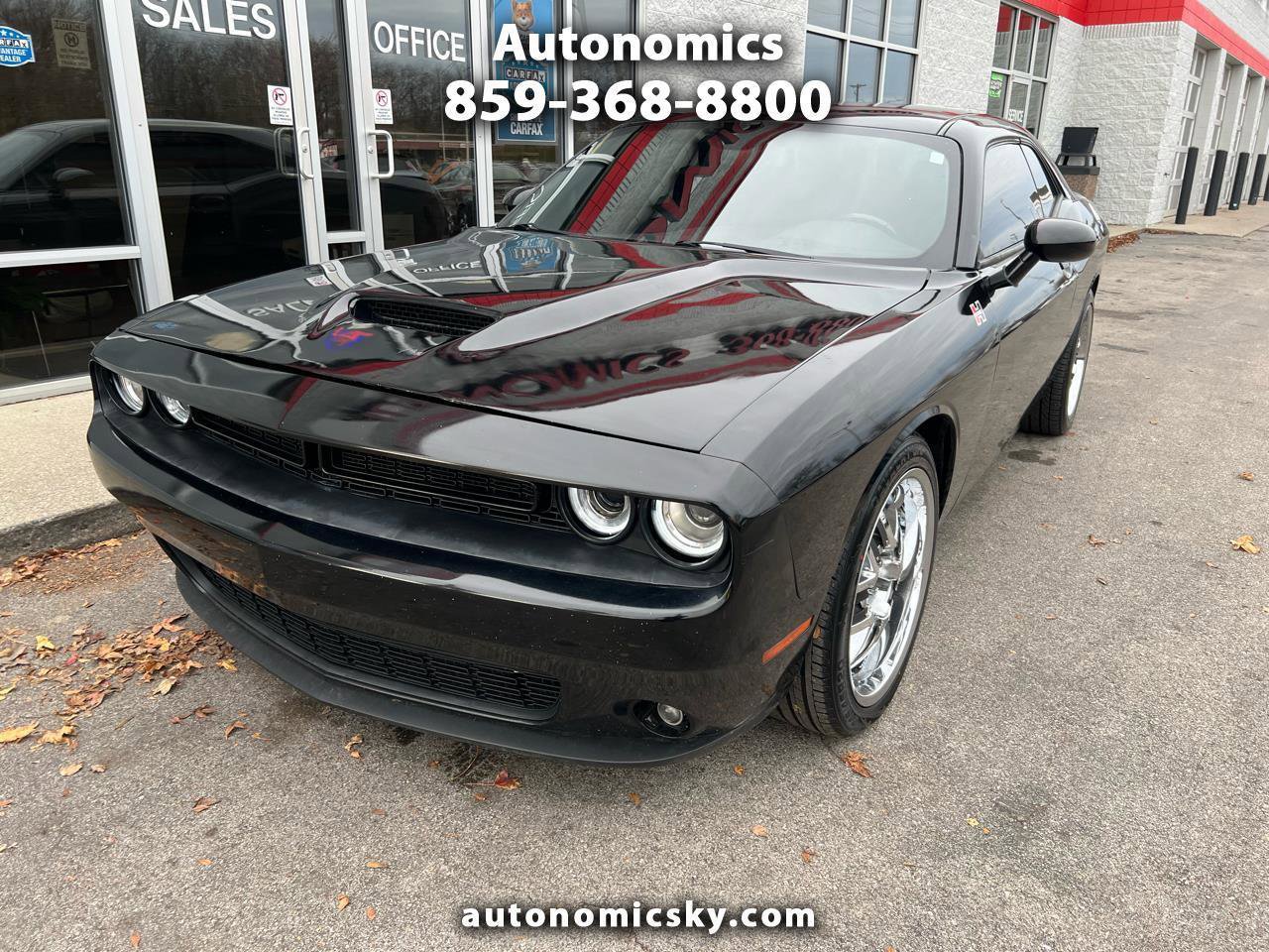 Used 2019 Dodge Challenger R/T image 1