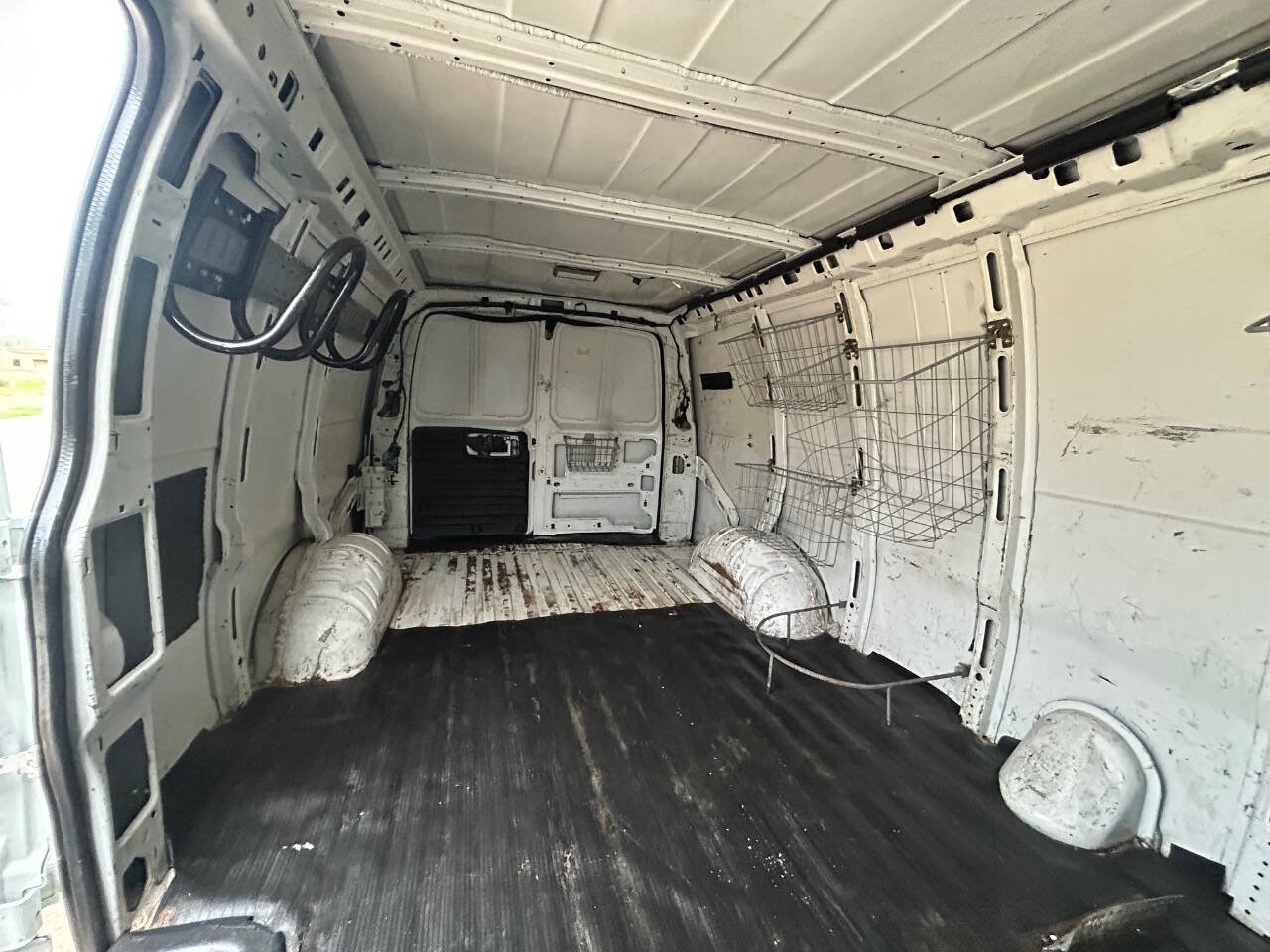 Used 2012 Chevrolet Express 2500 Extended image 18