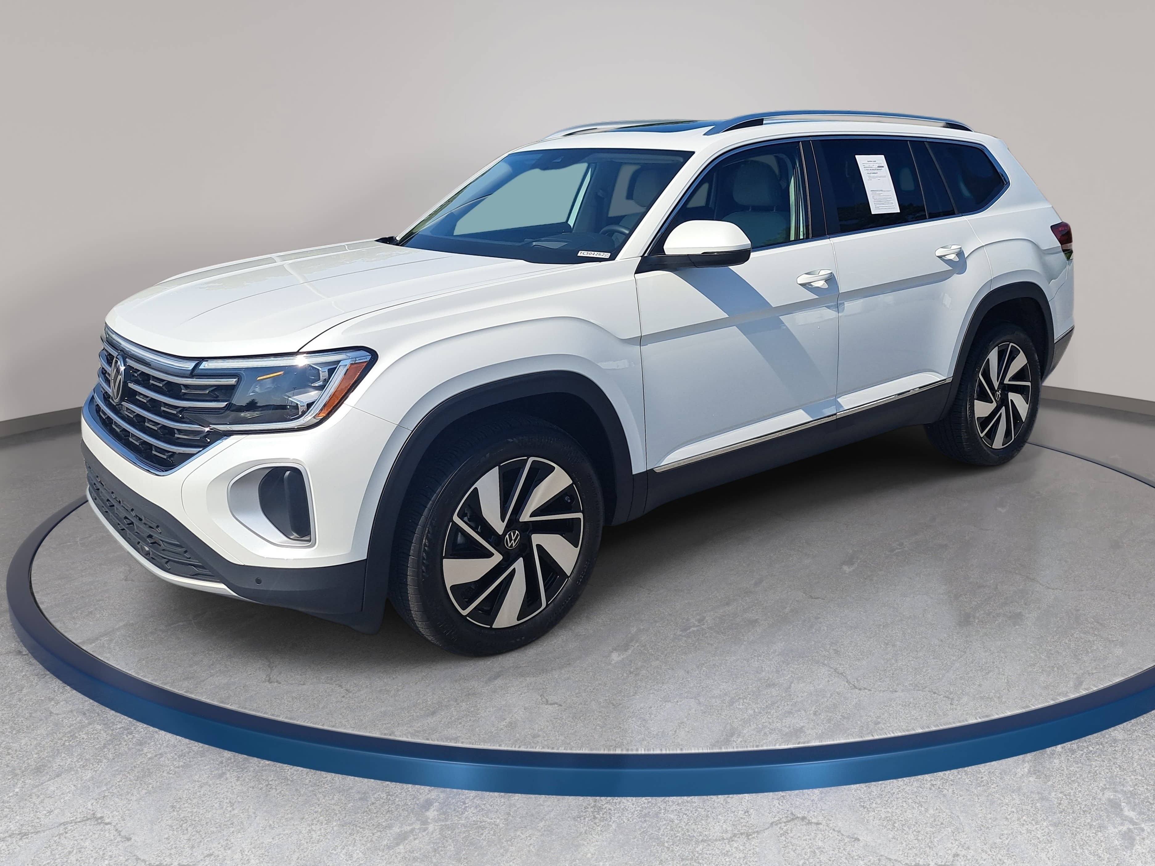 Certified 2026 Volkswagen Atlas SEL AWD/4WD image 1