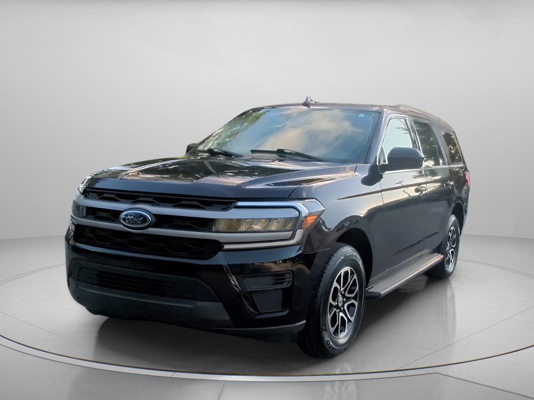 Certified 2024 Ford Expedition XLT RWD image 8