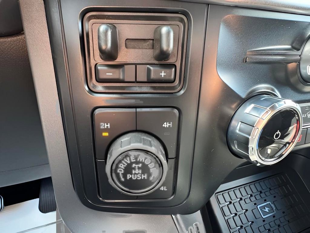 New 2025 Ford F150 XLT w/ Equipment Group 302A MID AWD/4WD image 27