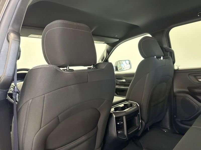 New 2026 RAM 1500 Express AWD/4WD image 18