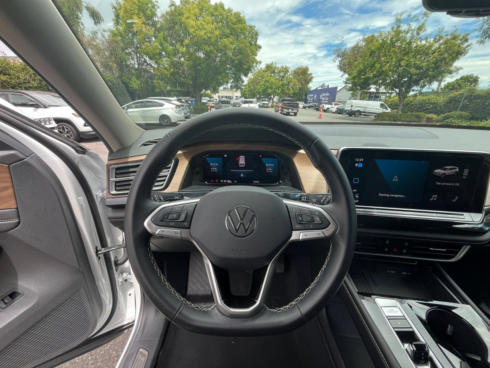 Used 2026 Volkswagen Atlas SE FWD image 36