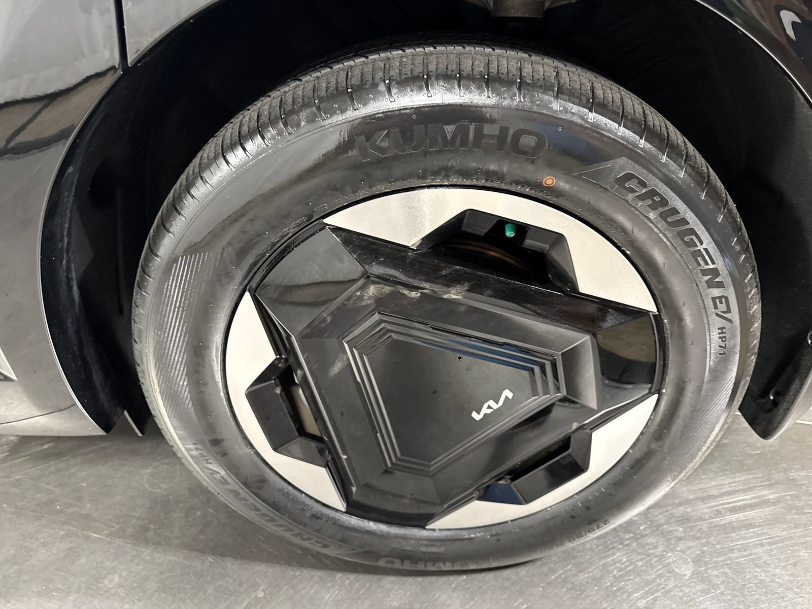 Certified 2024 Kia EV9 Land AWD/4WD image 12