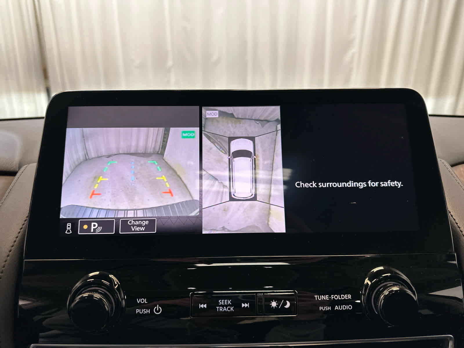 Certified 2024 Nissan Armada SL w/ Captain's Chairs Package image 18