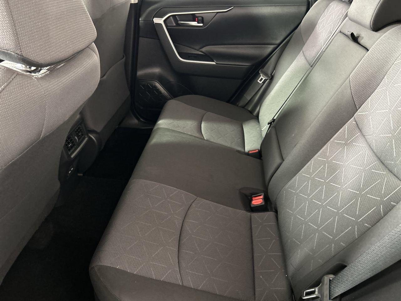 Used 2023 Toyota RAV4 XLE w/ Convenience Package AWD/4WD image 25
