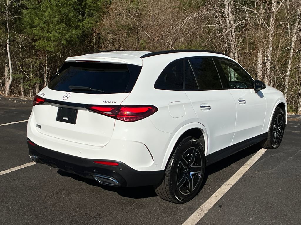 Used 2023 Mercedes-Benz GLC 300 4MATIC image 5