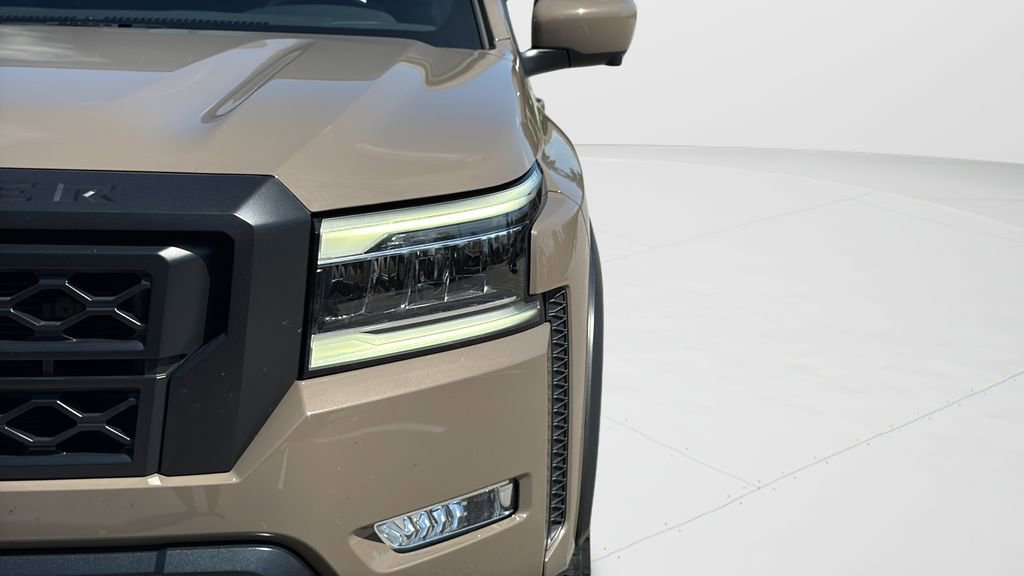 Used 2022 Nissan Frontier Pro-X image 26