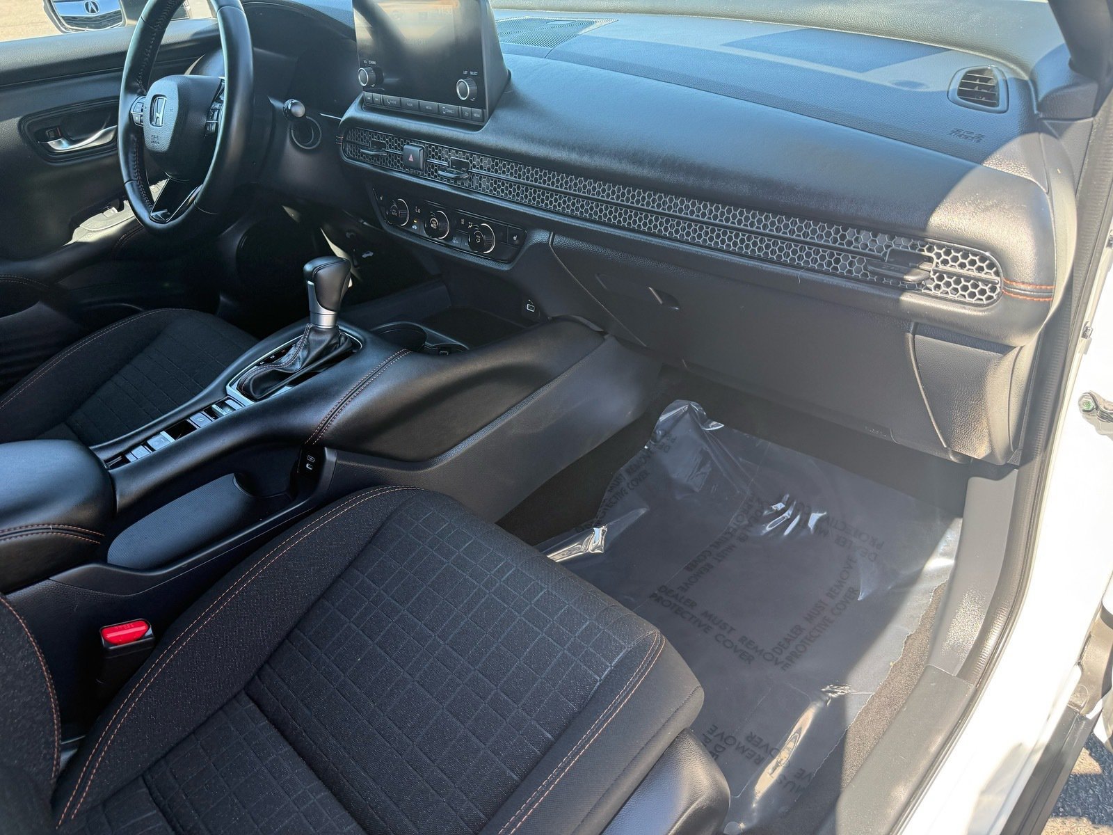 Used 2025 Honda HR-V Sport image 30