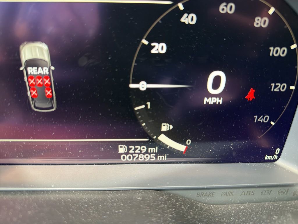 Used 2025 Mitsubishi Outlander AWD image 13