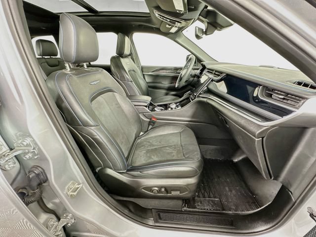 Used 2023 Jeep Grand Cherokee Trailhawk AWD/4WD image 31