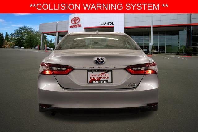 Used 2021 Toyota Camry LE image 4
