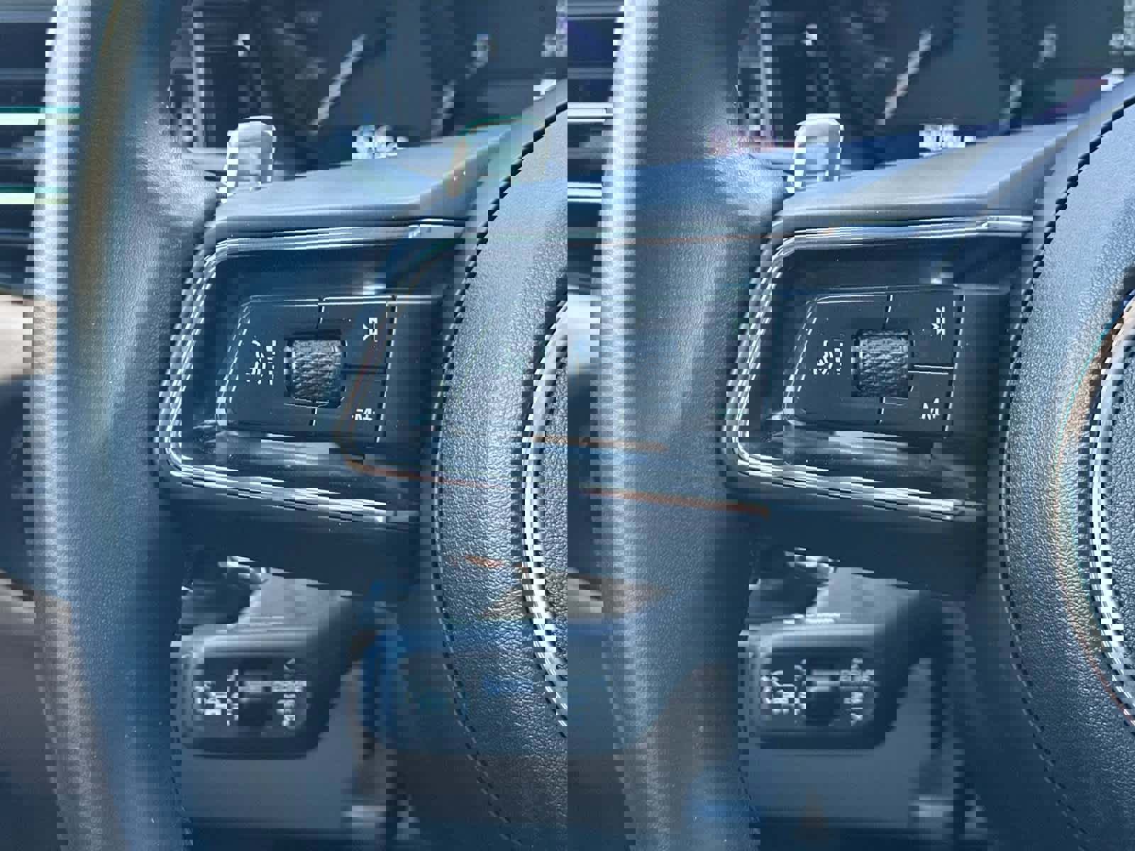 Used 2025 Porsche Macan image 26