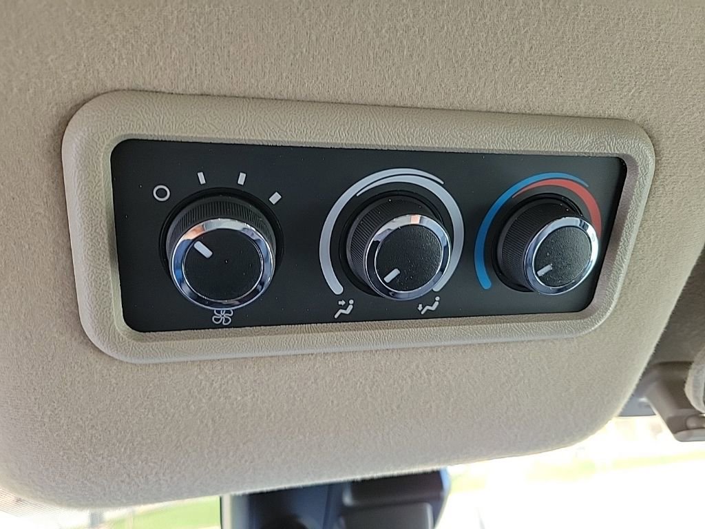 New 2025 GMC Savana 3500 LT w/ LT Preferred Equipment Group image 15