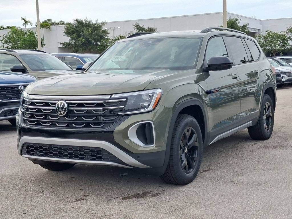 New 2026 Volkswagen Atlas Peak Edition AWD/4WD image 3